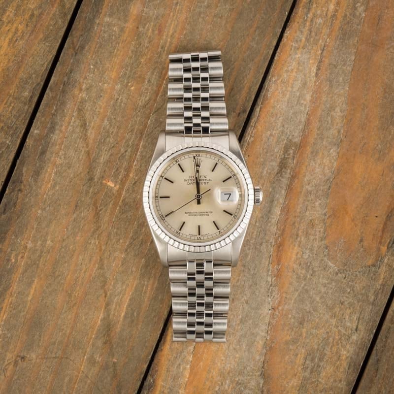 Pre-Owned Rolex Datejust 16220 Silver Index Dial