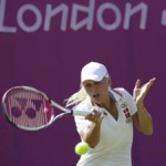 Wozniacki advances