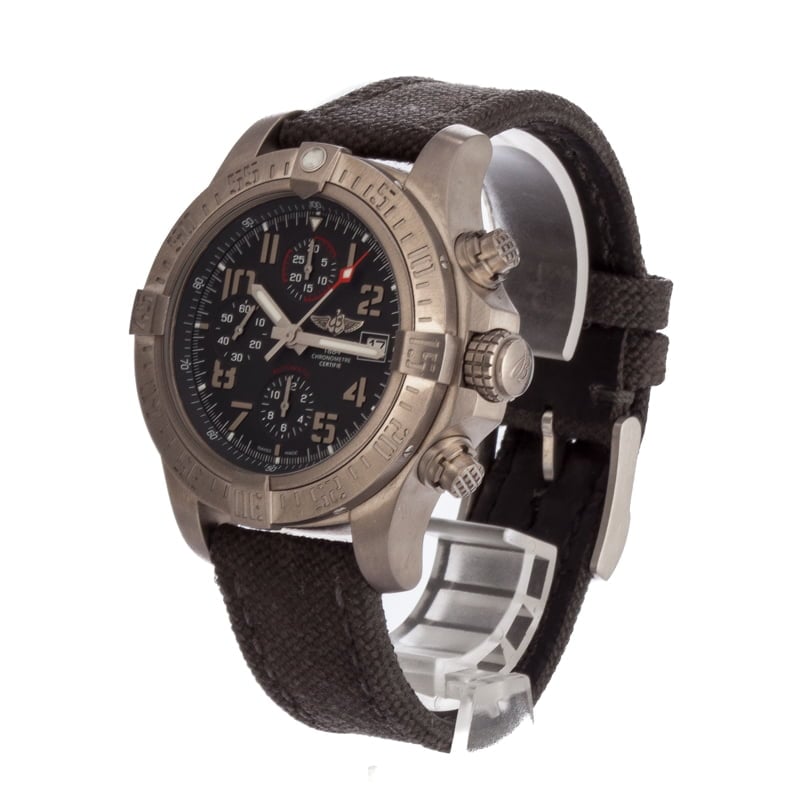 Breitling Avenger Bandit Chronograph E1338310