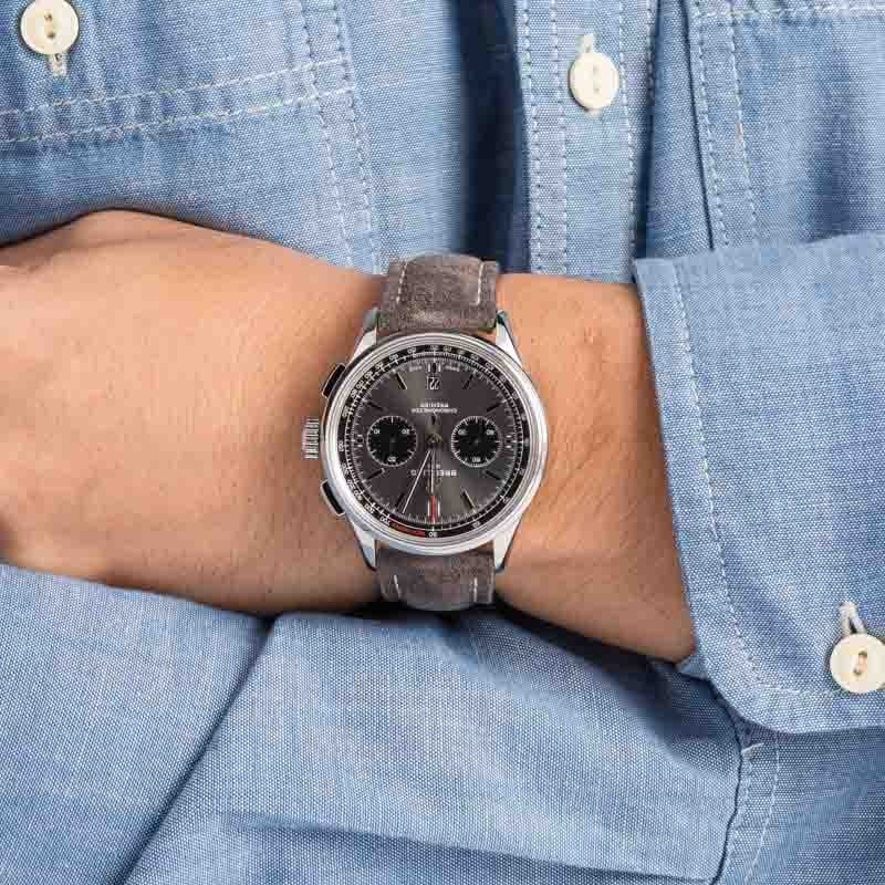 Pre-owned Breitling Premier B01 Chronograph 42 Grey Dial