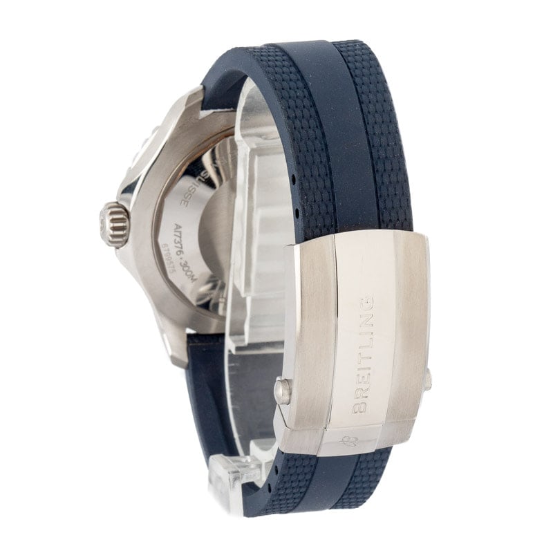 Pre-owned Men's Breitling Superocean Automatic 44 Blue Dial