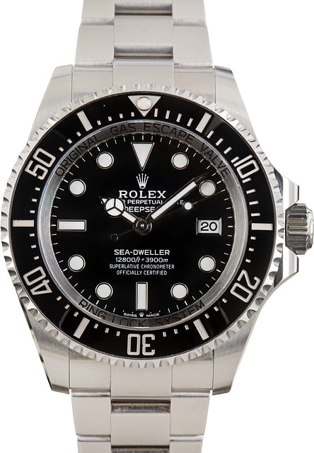 Pre-Owned Rolex Sea-Dweller 136660 Ceramic Bezel