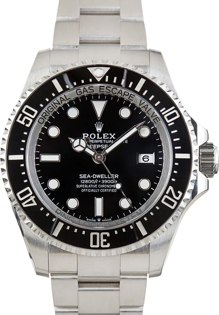 Pre-Owned Black Dial Rolex Sea-Dweller Ref 136660