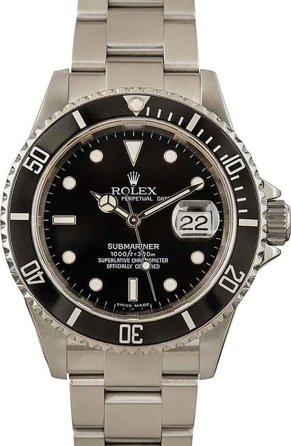Rolex Submariner 16610T No Holes Case