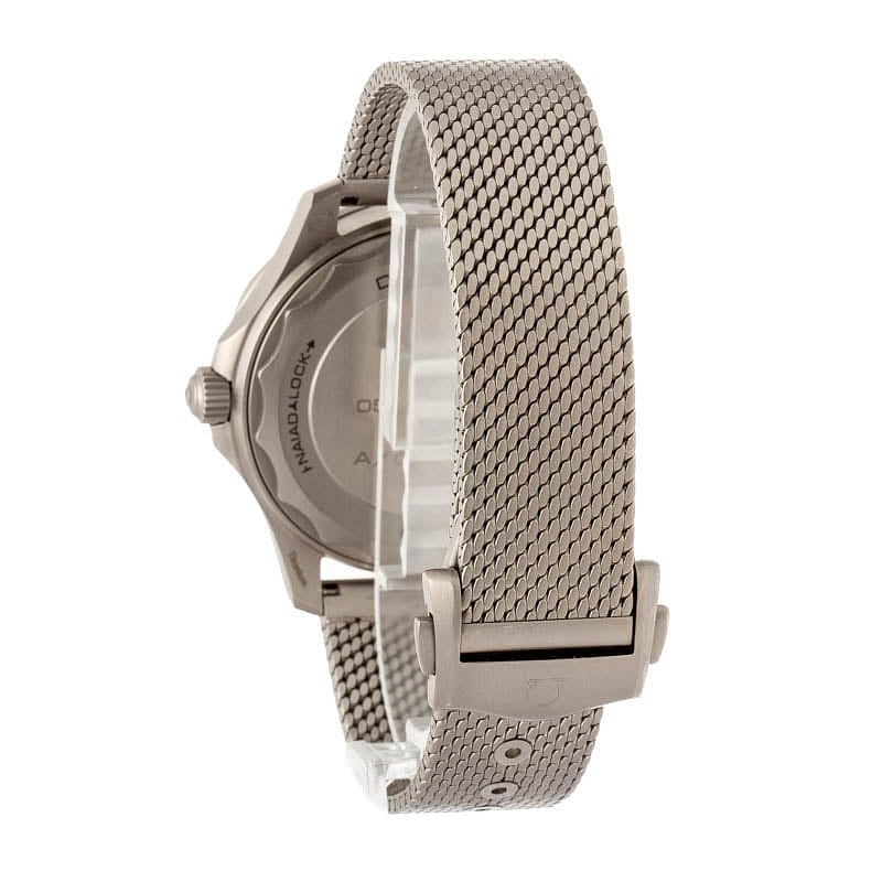 Pre-owned Omega Seamaster 007 Edition Titanium