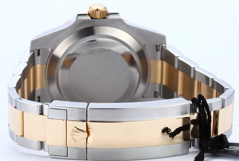 Rolex Submariner 116613 w/ Diamonds