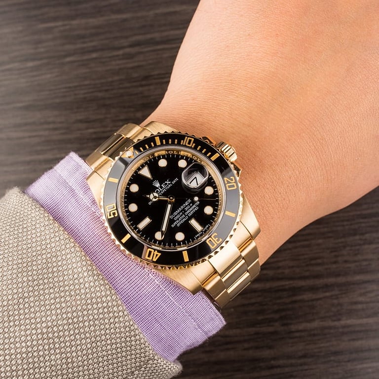 Buy Used Rolex Submariner 116618LN | Bob's Watches - Sku: 129726