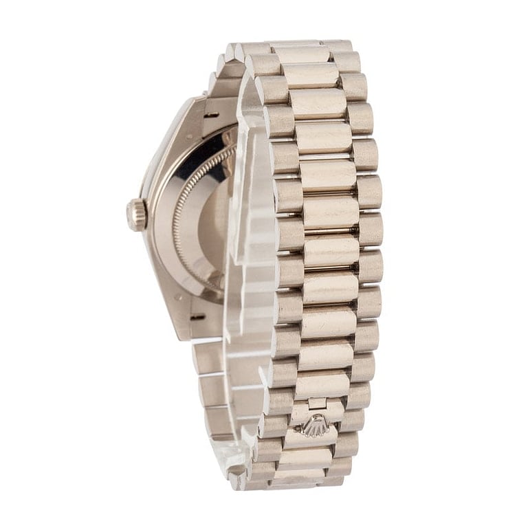 ouga.0303さん Buy Used Rolex Day-Date 40 228349 | Bob's Watches - Sku: 182164 C