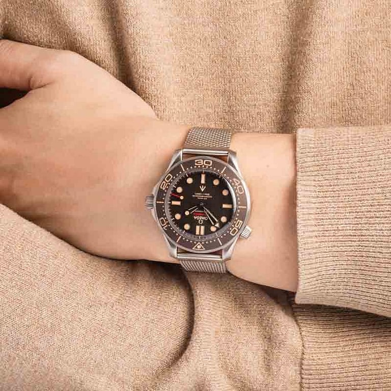 Used Omega Seamaster Titanium Diver 300M 007 Edition