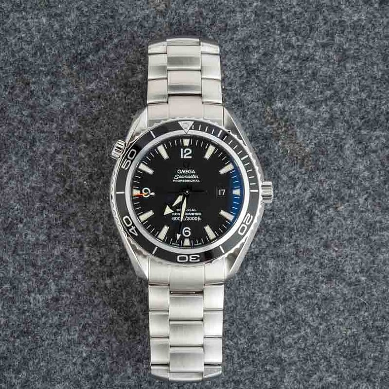 Omega Seamaster Planet Ocean 2200.50.00 Black Dial