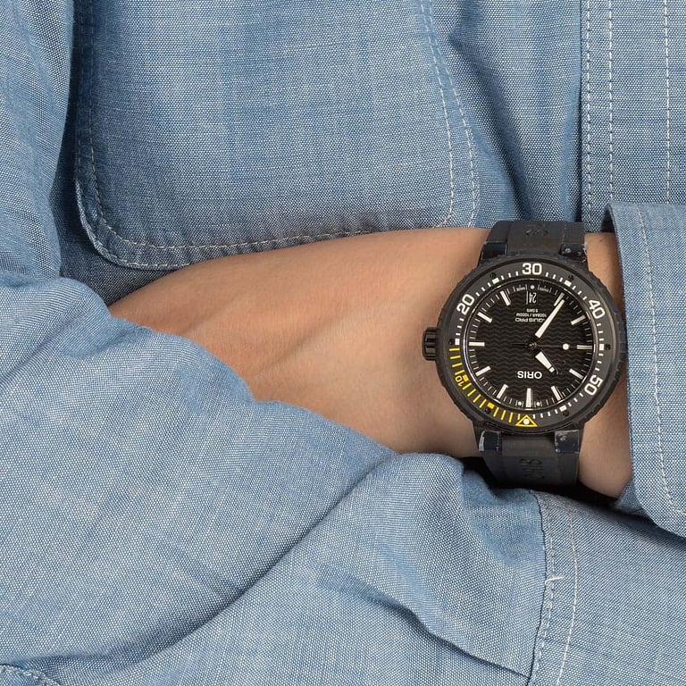 Oris AquisPro Date Calibre 400 Titanium