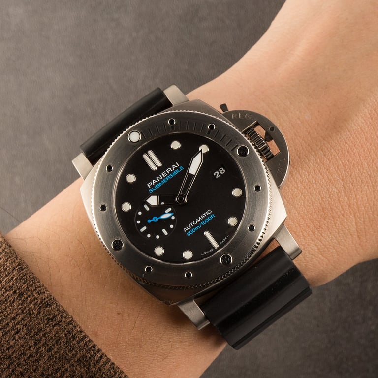 Used Panerai Submersible PAM02305 Titanium
