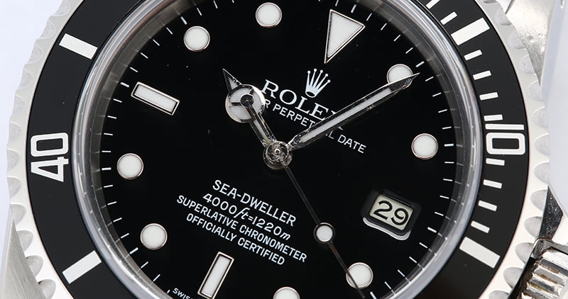Rolex Sea-Dweller 16660 Men's Diving Watch