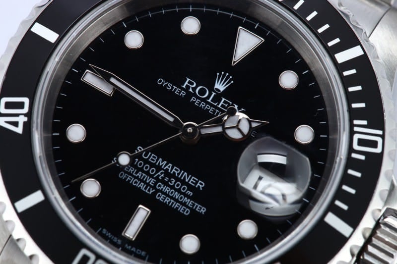 Rolex 16610 Submariner w/ box & papers