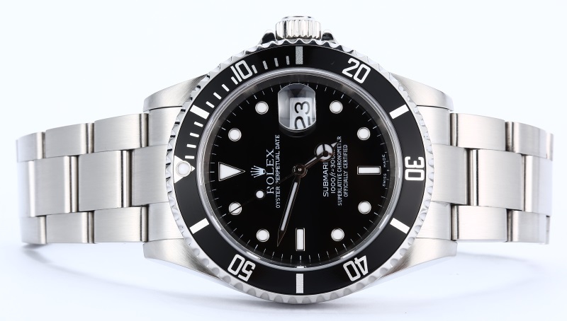 Rolex Oyster Perpetual Submariner 16610 No Holes