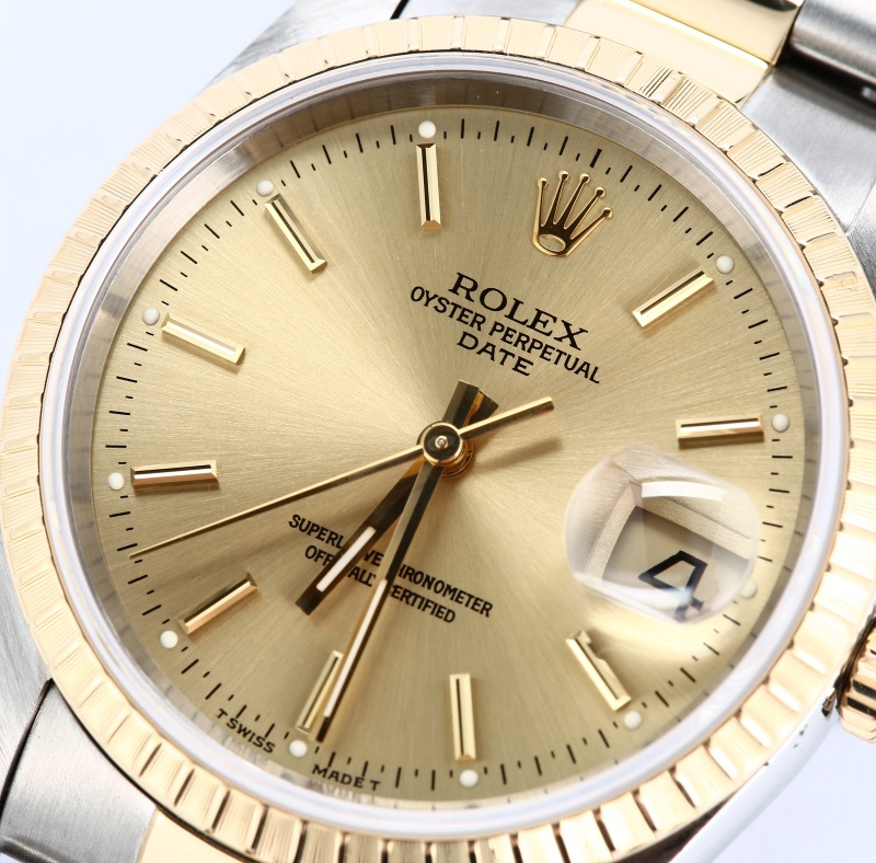 Rolex Oyster Perpetual Date 15223 Champagne