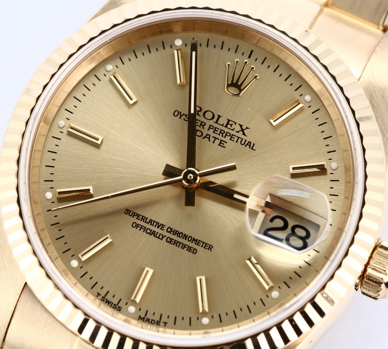 Rolex Date 15238 Yellow Gold Oyster