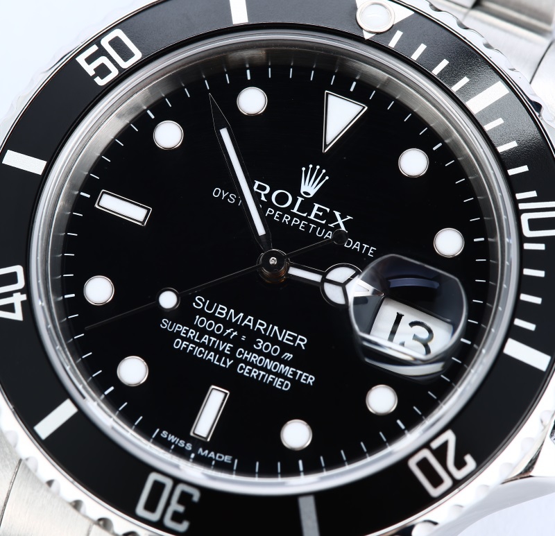 Pre-Owned Rolex Submariner 16800
