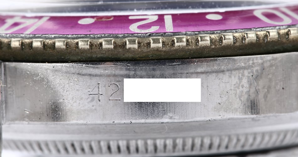 Vintage Rolex GMT-Master 6542 Fuchsia Bezel Insert