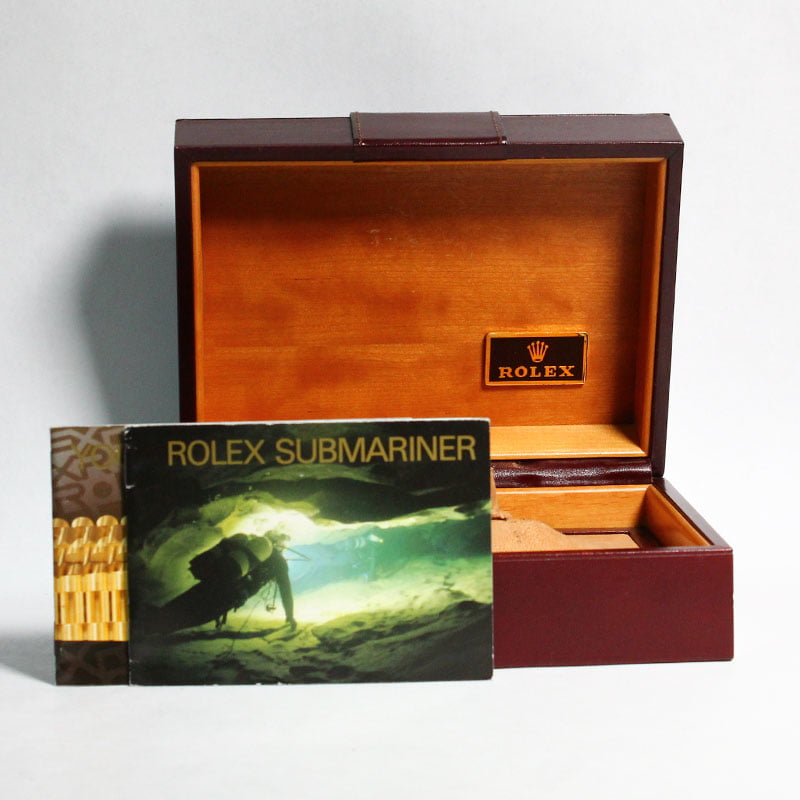 Pre-Owned Rolex 18k Yellow Gold Submariner 16618