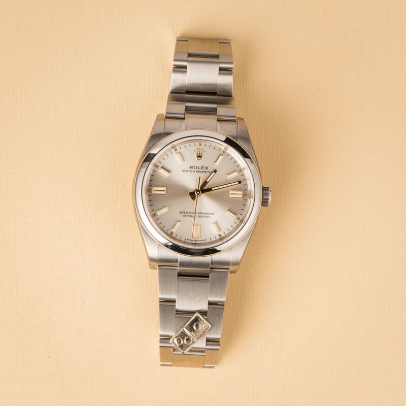 bøn Give Gå forud Buy Used Rolex Oyster Perpetual 126000 | Bob's Watches - Sku: 152624