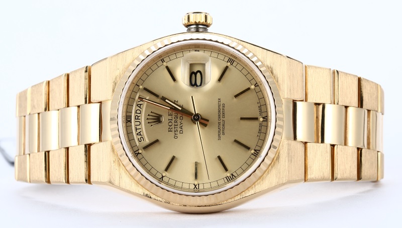 Rolex Gold OysterQuartz 19018 Day-Date