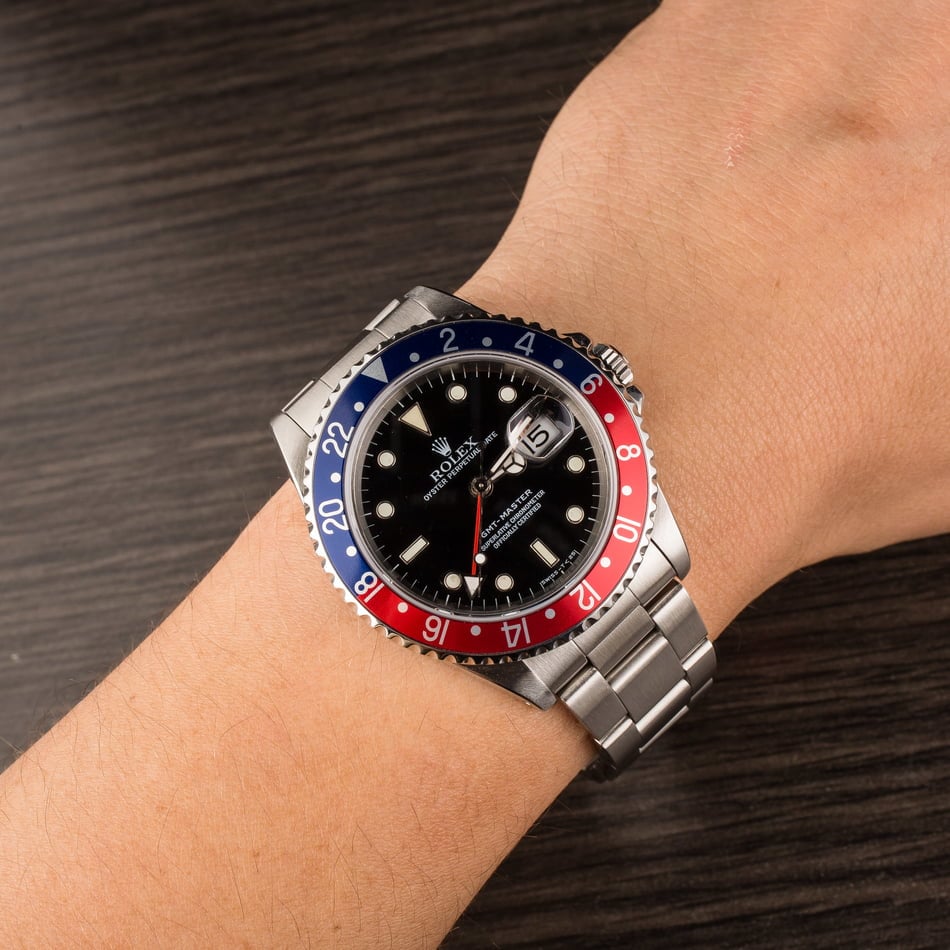 Pre Owned Rolex GMT-Master 16700 Red and Blue 'Pepsi" Bezel