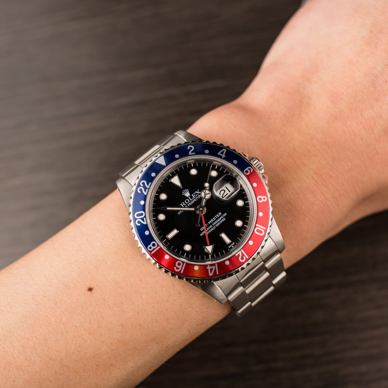 Pre Owned Rolex GMT-Master 16700 Pepsi Bezel Insert