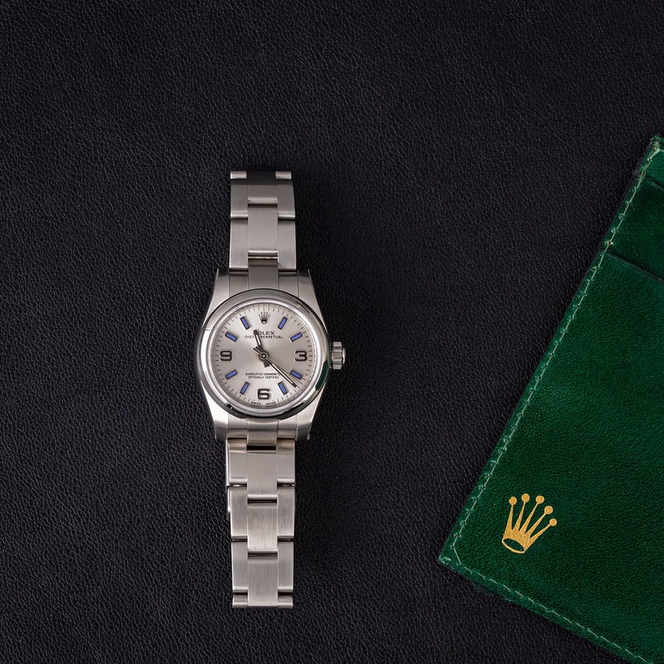 Unworn Rolex Lady Oyster Perpetual 176200 Silver Index