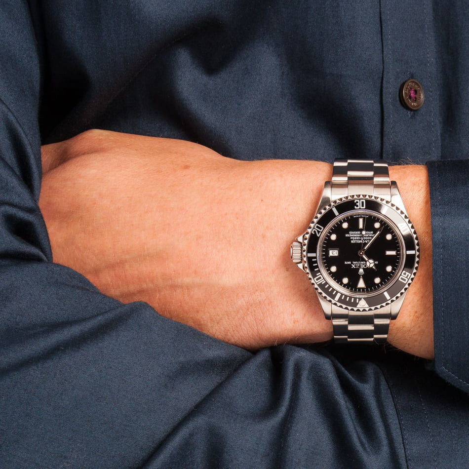 Buy Used Rolex Sea-Dweller 16600 | Bob's Watches - Sku: 151647