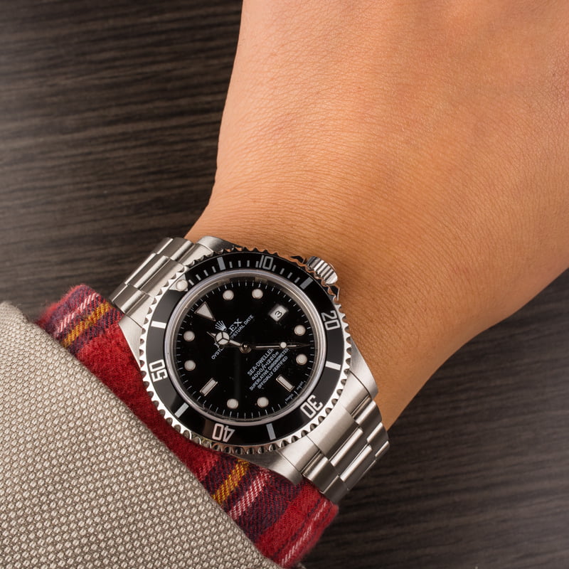 Pre-Owned Rolex Sea-Dweller 16600T Stainless Steel Watch T