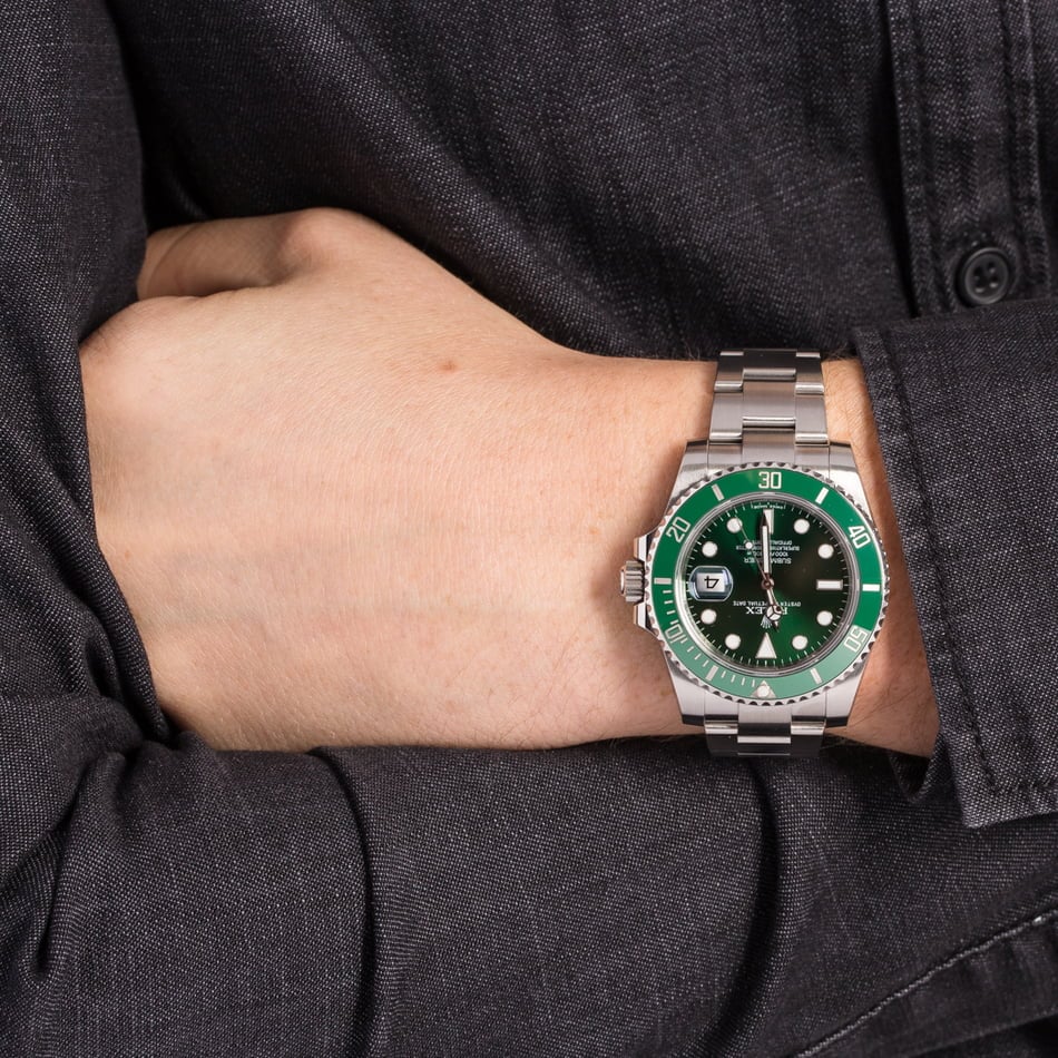 Green Rolex Submariner 116610V Ceramic