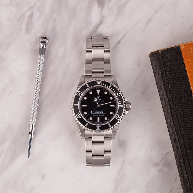 Used Rolex Submariner 14060M Luminous Markers