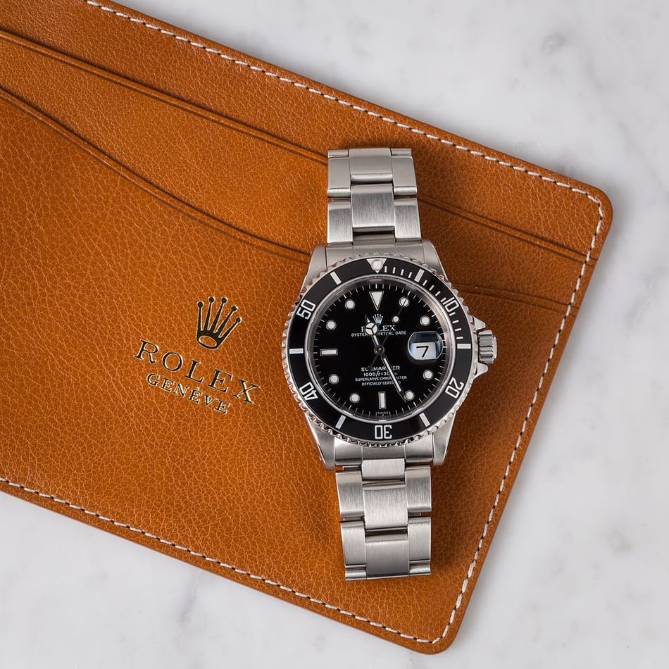 Rolex Submariner 16610 Black Diving Bezel