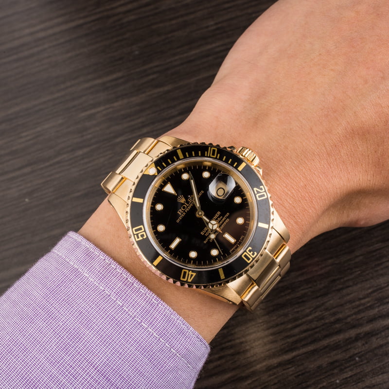 Pre Owned Rolex Submariner 16618 Yellow Gold