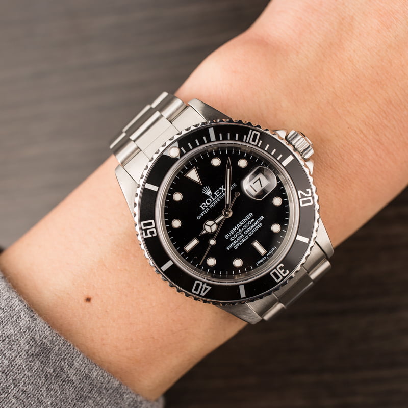 Used Rolex Submariner 16800 Black Luminous Dial