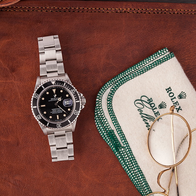 PreOwned Rolex Submariner 16800 Steel 40MM Case