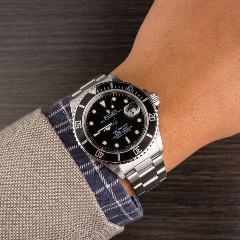 Pre-Owned Rolex Submariner 16800 Timing Bezel T