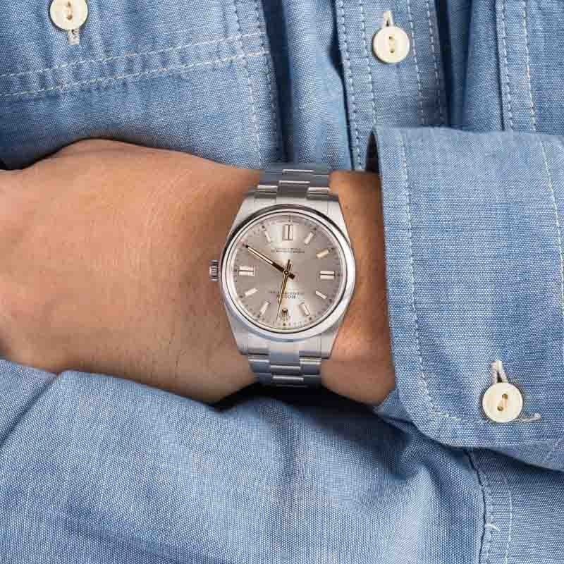 Rolex Oyster Perpetual 41 Model 124300