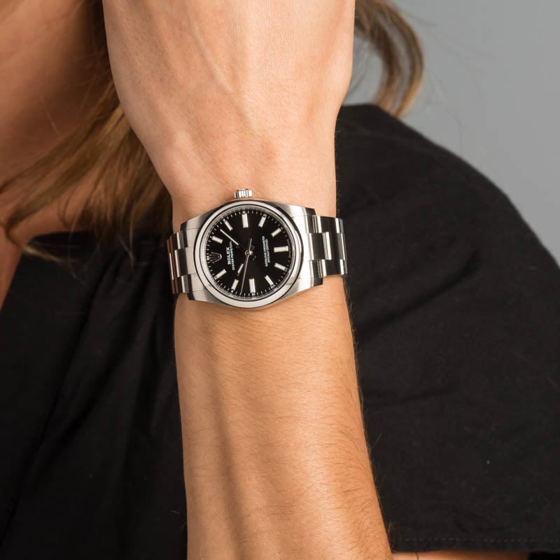 Rolex Oyster Perpetual 34 124200 Black Dial