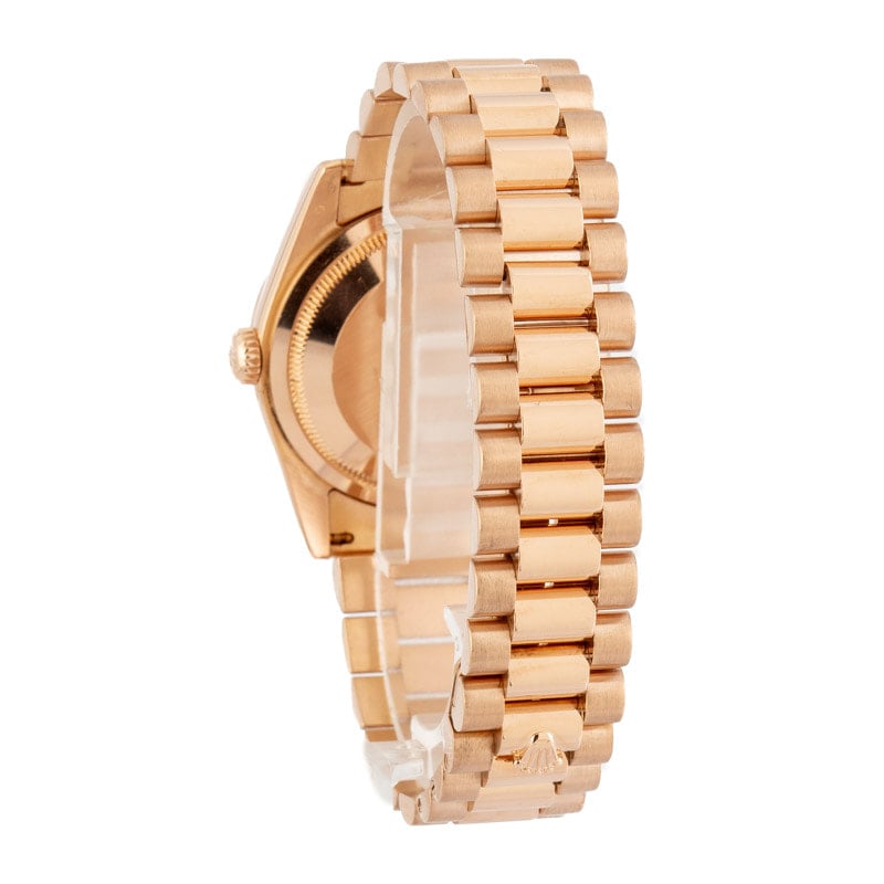 Pre Owned Rolex Day-Date 118235 Everose Gold Mother of Pearl