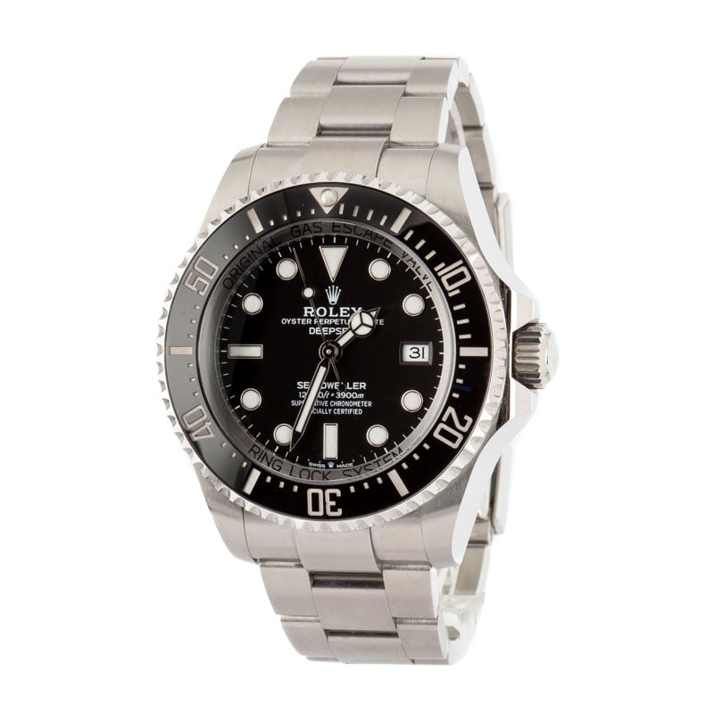 Rolex Sea-Dweller 136660 Black Chromalight Dial