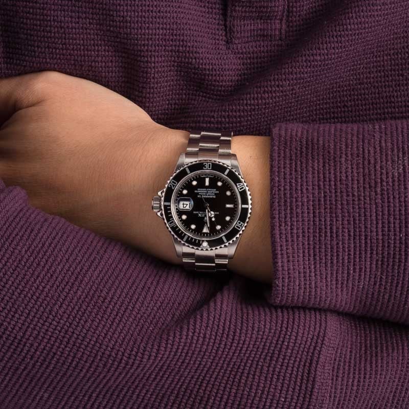 Rolex Submariner 16610T Serial Engraved Rehaut