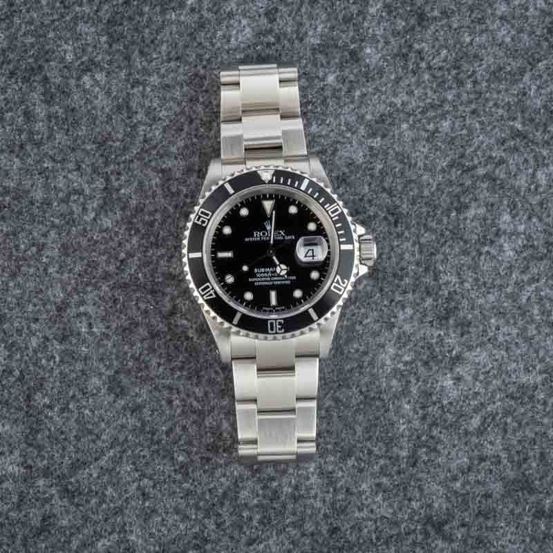 Pre-owned Rolex Submariner Ref 16610 Stainless Steel