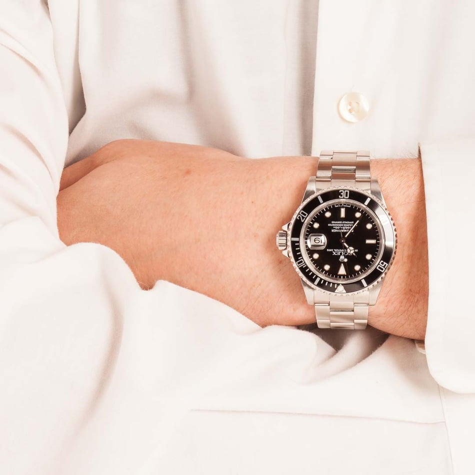 Pre-Owned Rolex Submariner in Steel 16610