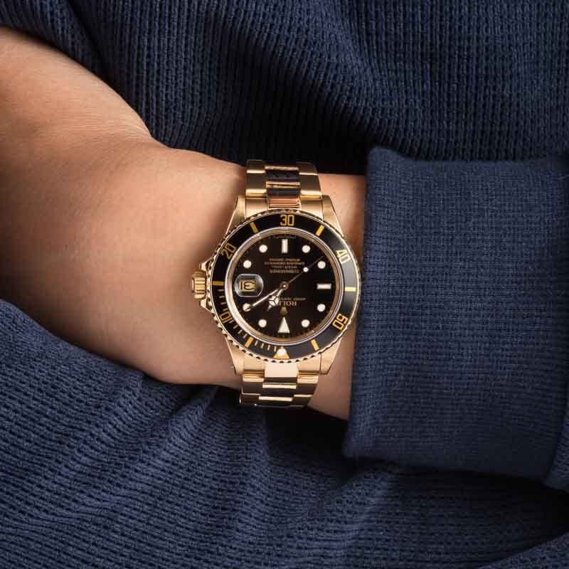 Buy Used Rolex Submariner 16808 | Bob's Watches - Sku: 174148