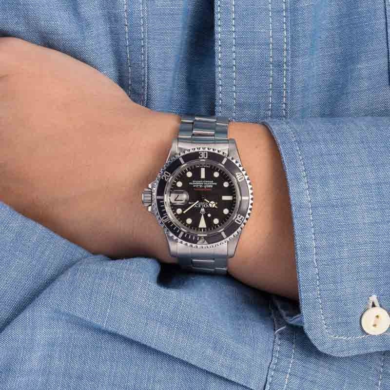 Pre-Owned Rolex Submariner 1680 Red