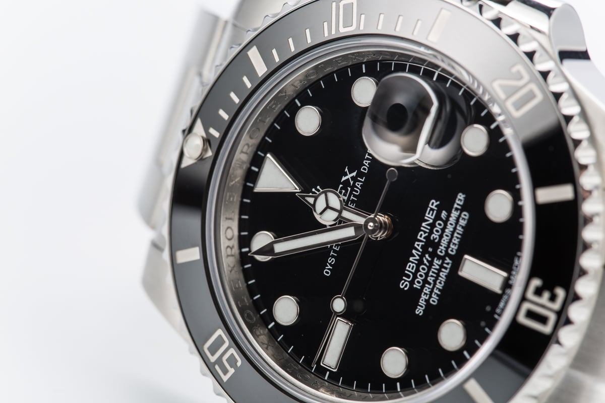 Rolex Submariner Kermit - Flat 4 vs. Sharp 4 Bezel Guide - Bob's Watches