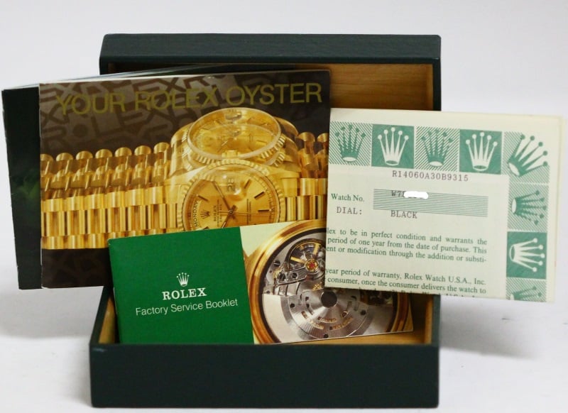 Certified Pre-Owned Rolex Submariner 14060 Black Dial