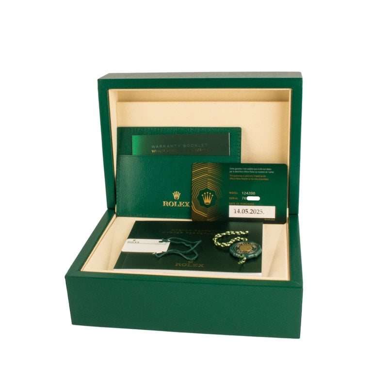 Pre-owned Rolex Oyster Perpetual 34 Ref 124200 Black Dial